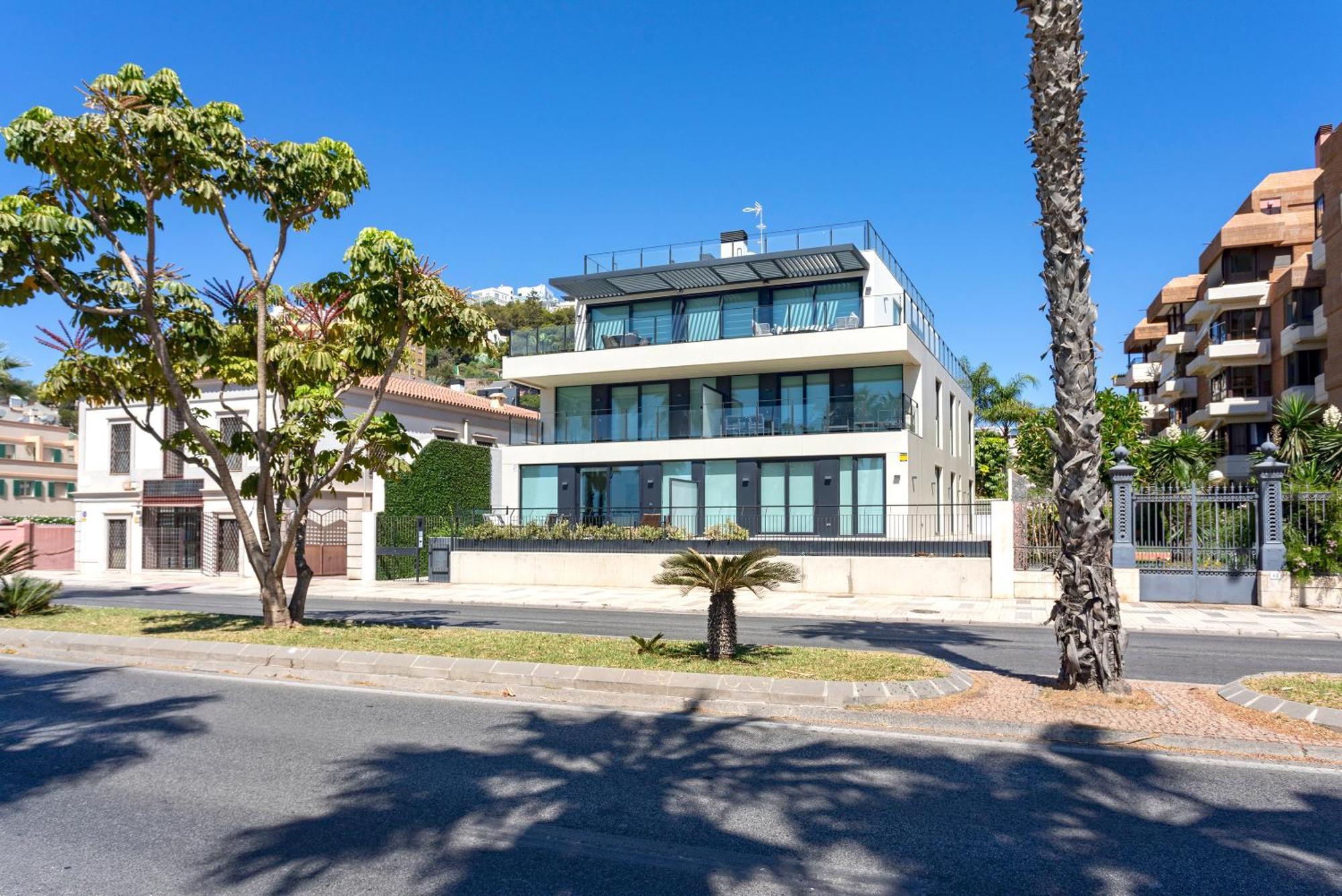 Malagueta Beach Front Luxury Apartment By Rent Me Malaga Ngoại thất bức ảnh