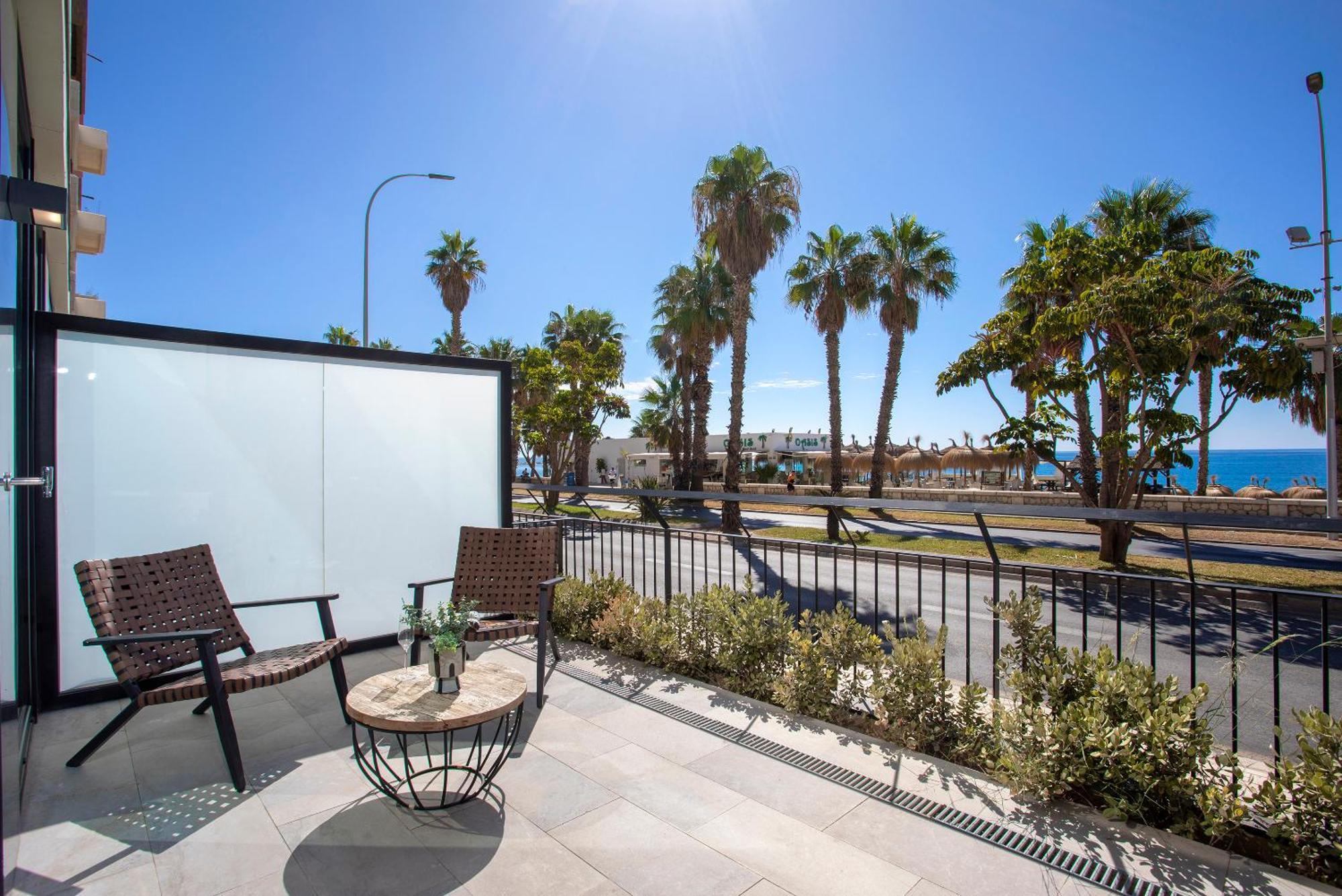 Malagueta Beach Front Luxury Apartment By Rent Me Malaga Ngoại thất bức ảnh
